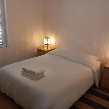 Le Leon Apartmán Honfleur